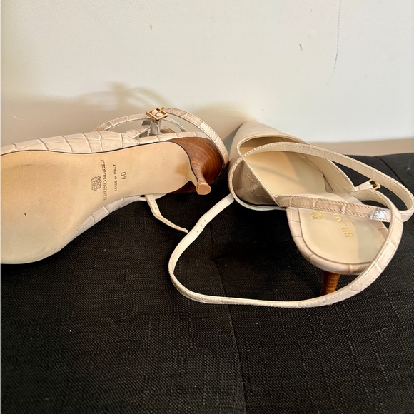 Bruno Magli Beige Croc-Patterned Heels - Picture 6 of 7